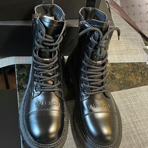 women leather boots